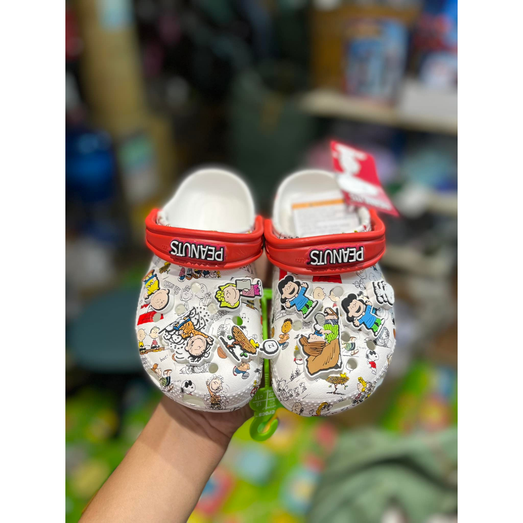Sục Crocs classic Peanuts kids - Sục Đậu Đỏ Trẻ Em -Tặng bộ jibbitz