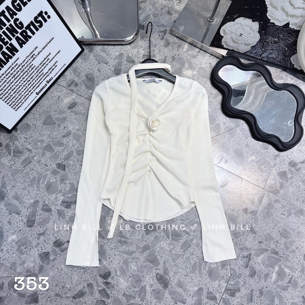 Áo thun tăm dài tay rúm giữa dây hoa AKĐ52