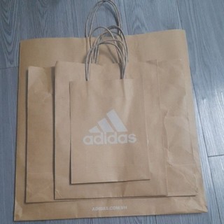 Túi giấy chính hãng a.didas