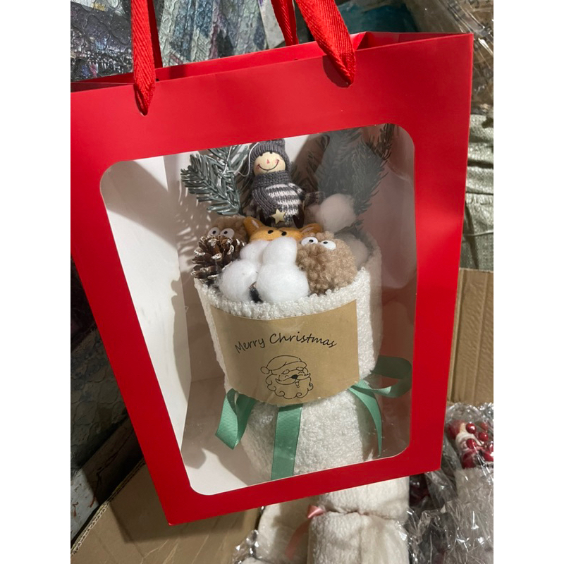 Bó hoa gấu noel tặng kèm túi ,đèn ,thiệp