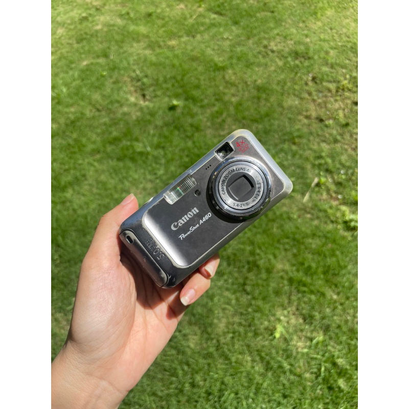 Máy ảnh Canon Powershot A460 hiếm gặp, tông màu vintage trong trẻo