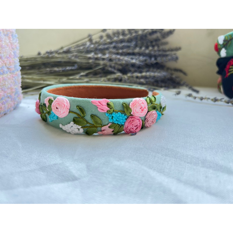 Cài tóc thêu màu xanh bạc hà cực xinh Handmade by Chang