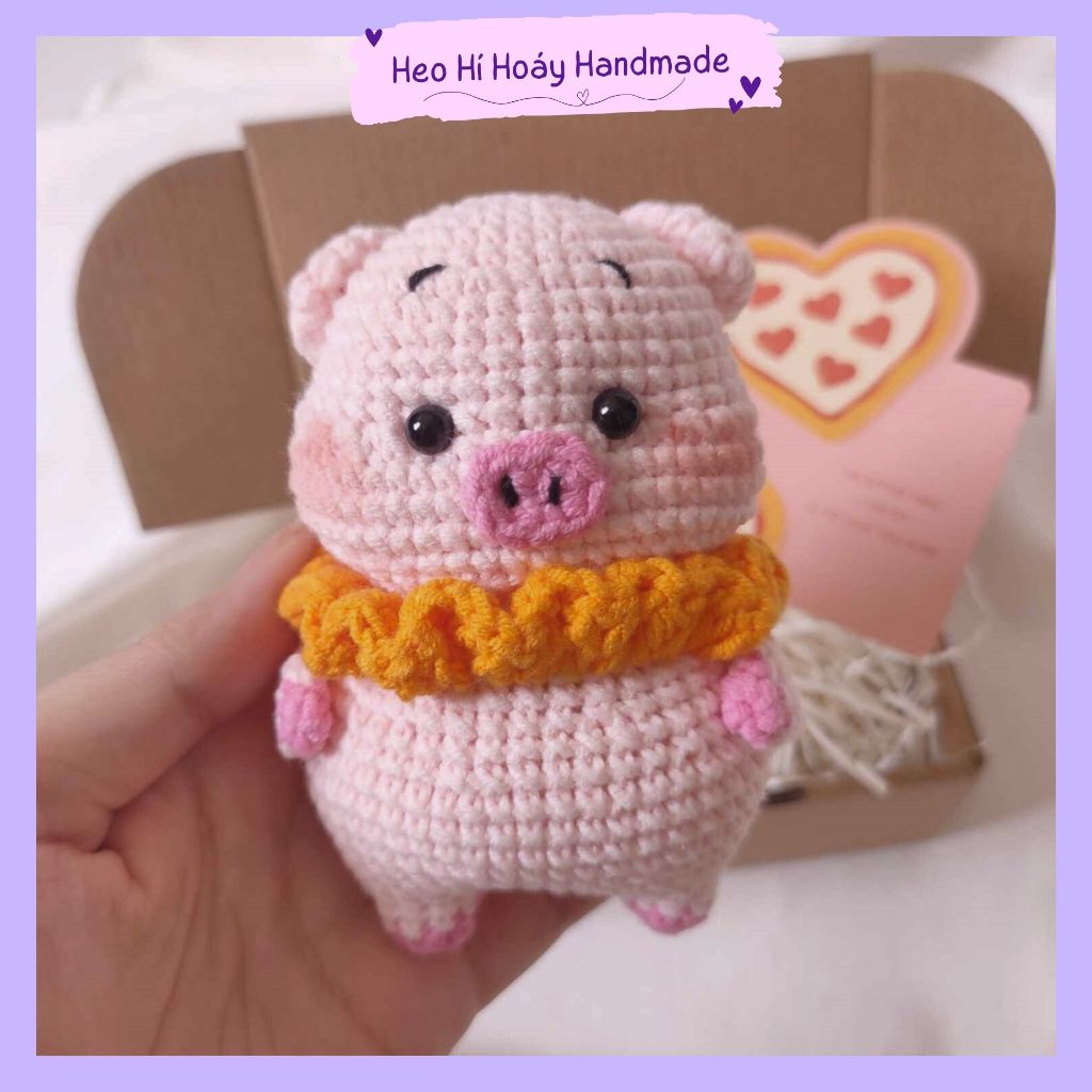 Móc khóa heo hồng bằng len by Heo Hí Hoáy