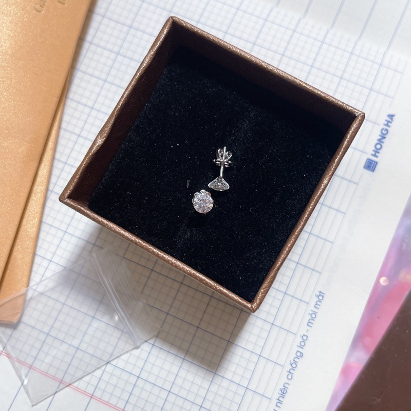 khuyên tai bạc đá kim cương moissanite si vt18k