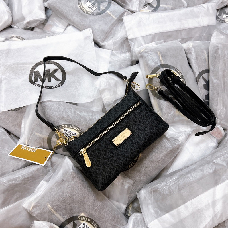 TÚI MichaeI Kors Mini Kẹp Nách