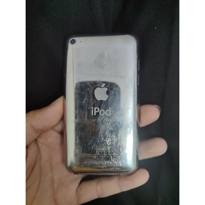 Ipod touch 4 lỗi còn khá ngon giá siêu khuyến mãi, đợt 2 nhiều máy