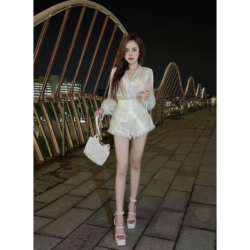 Sét áo sơ mi tơ óng mix quần tacta phối ren