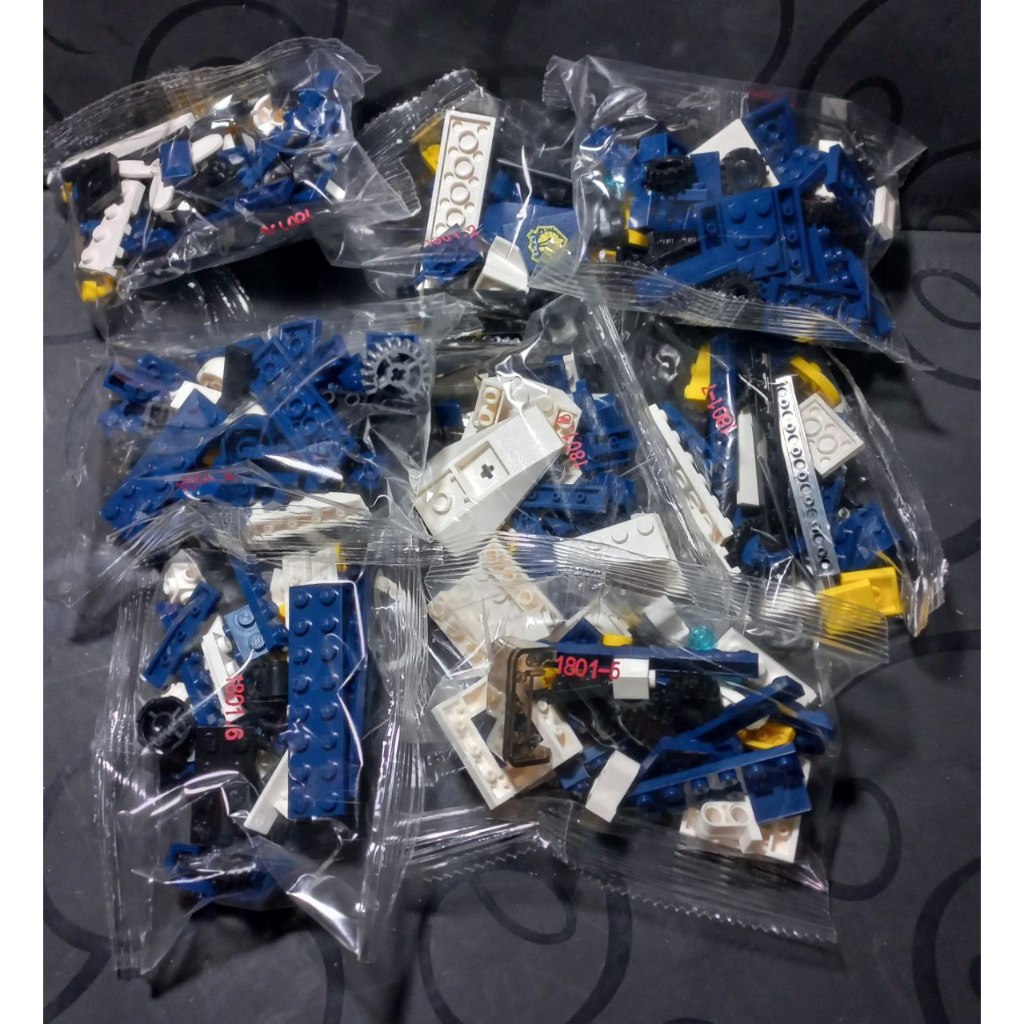 Bộ Lắp Ráp Mô Hình May Bay, Xe Tăng Chiến Đấu, Bộ Gạch Nhựa 8in1, Đồ Chơi Giáo Dục Cho Bé 07066