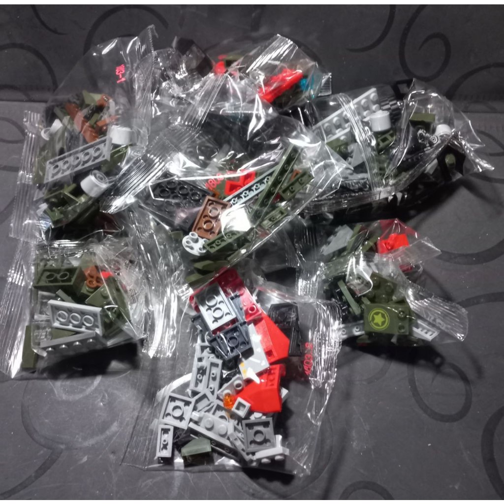 Bộ Lắp Ráp Mô Hình May Bay, Xe Tăng Chiến Đấu, Bộ Gạch Nhựa 8in1, Đồ Chơi Giáo Dục Cho Bé 07066