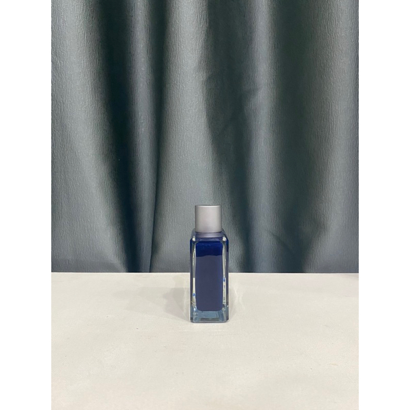 Nước hoa si hiệu NARCISORODRIGUZE 𝘣𝘭𝘦𝘶 𝘯𝘰𝘪𝘳 của Mỹ