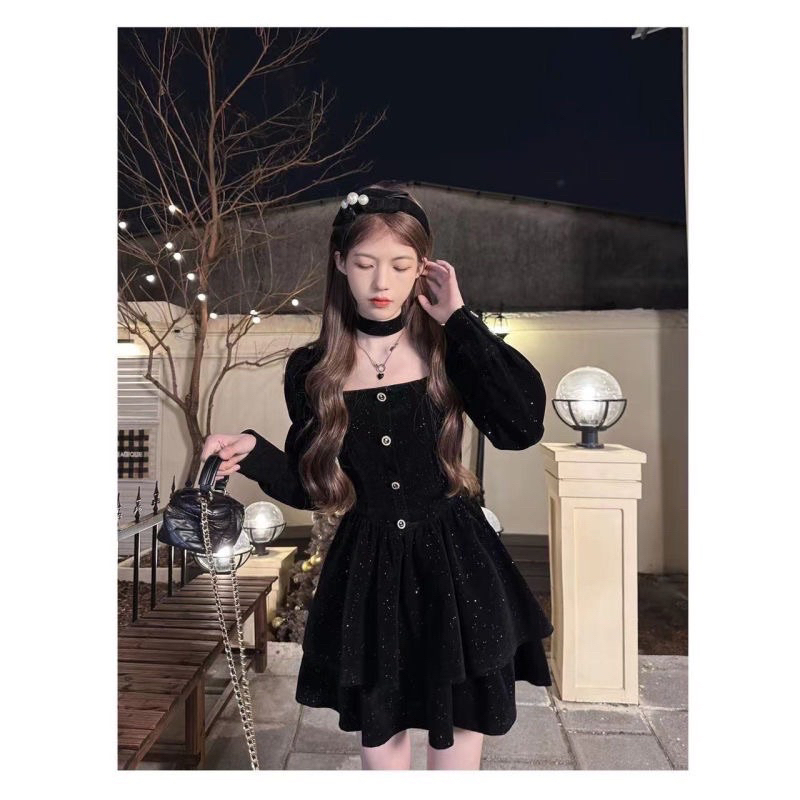 Váy nhung kim tuyến tay dài