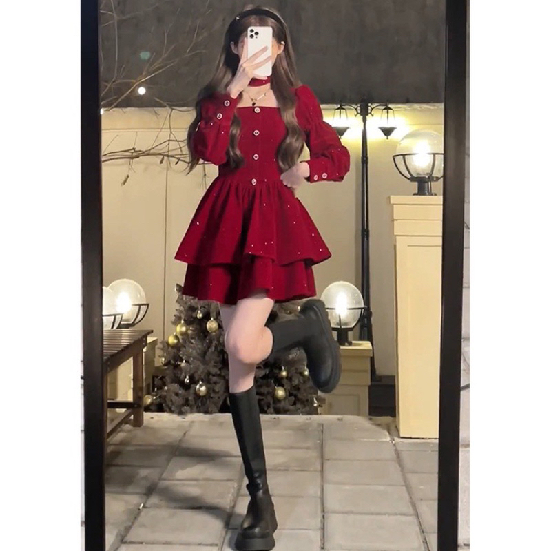 Váy nhung kim tuyến tay dài