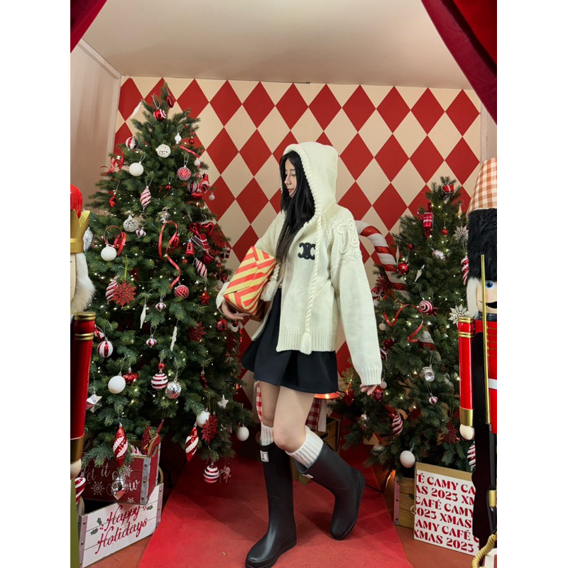 ÁO KHOÁC LEN CÓ MŨ