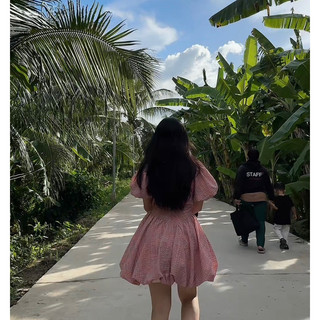 Đ80- Đầm caro khoét eo