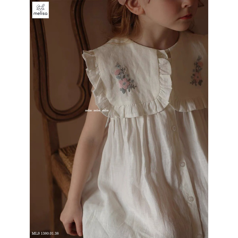 Đầm Melisa chất linen cổ thêu hoa bé gái