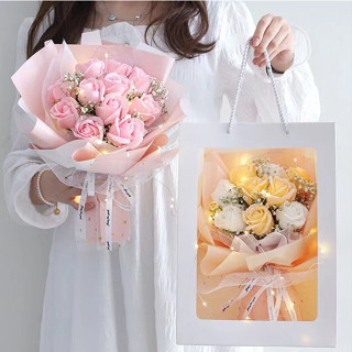  Bó hoa hướng dương🌻 mix hồng 🌹 tone nhạt  size nhỏ gọn vừa túi giấy kiếng  