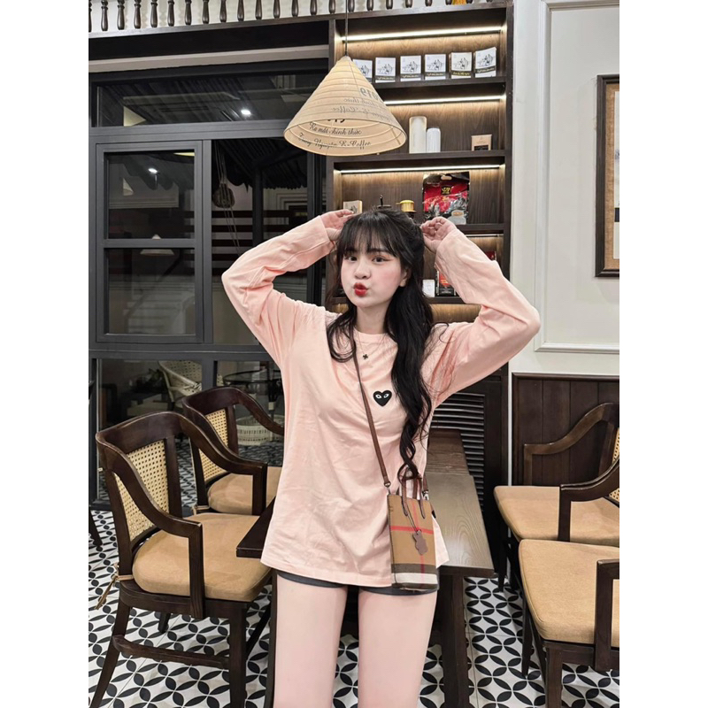 Áo thun hồng dài tay