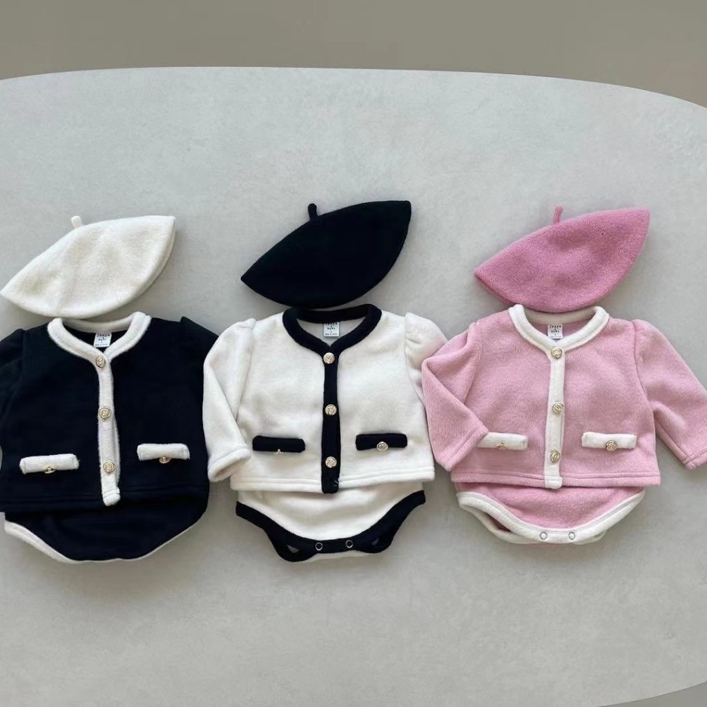 Bộ quần áo khoác dạ mỏng tiểu thư và bodysuit váy cho bé gái không kèm mũ hàng Quảng Châu