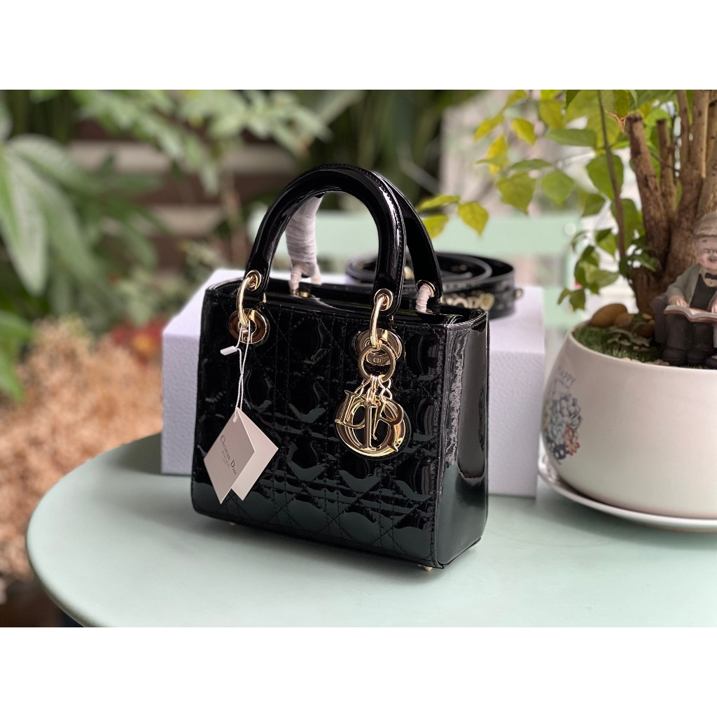 TÚI CD LADY SZ20 DA BÓNG