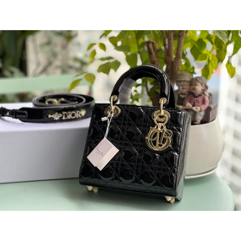 TÚI CD LADY SZ20 DA BÓNG