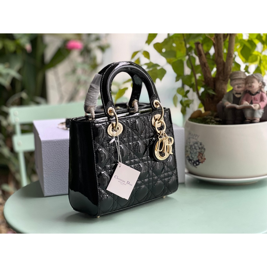 TÚI CD LADY SZ20 DA BÓNG