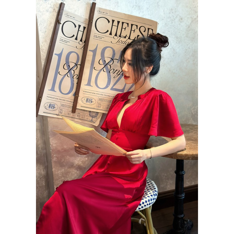 AOKI | Camille Dress  | Màu đỏ sang trọng, tôn da cùng thiết kế tinh tế, nơ cột sau