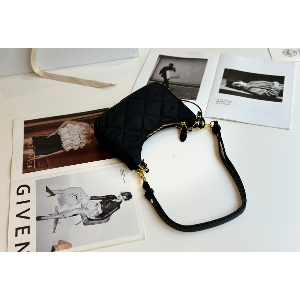 TÚI PRADA TRẦN TRÁM SZ21