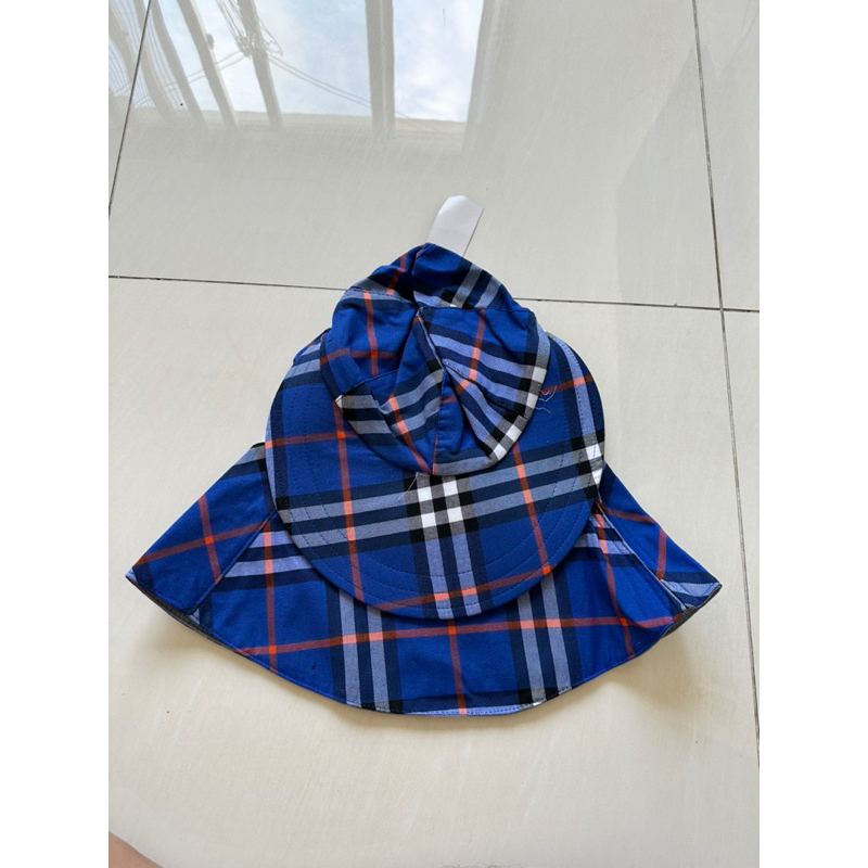 Khẩu trang nón vành dây kéo 1 bên màu ngẫu nhiên hoặc lựa chọn màu thì inbox