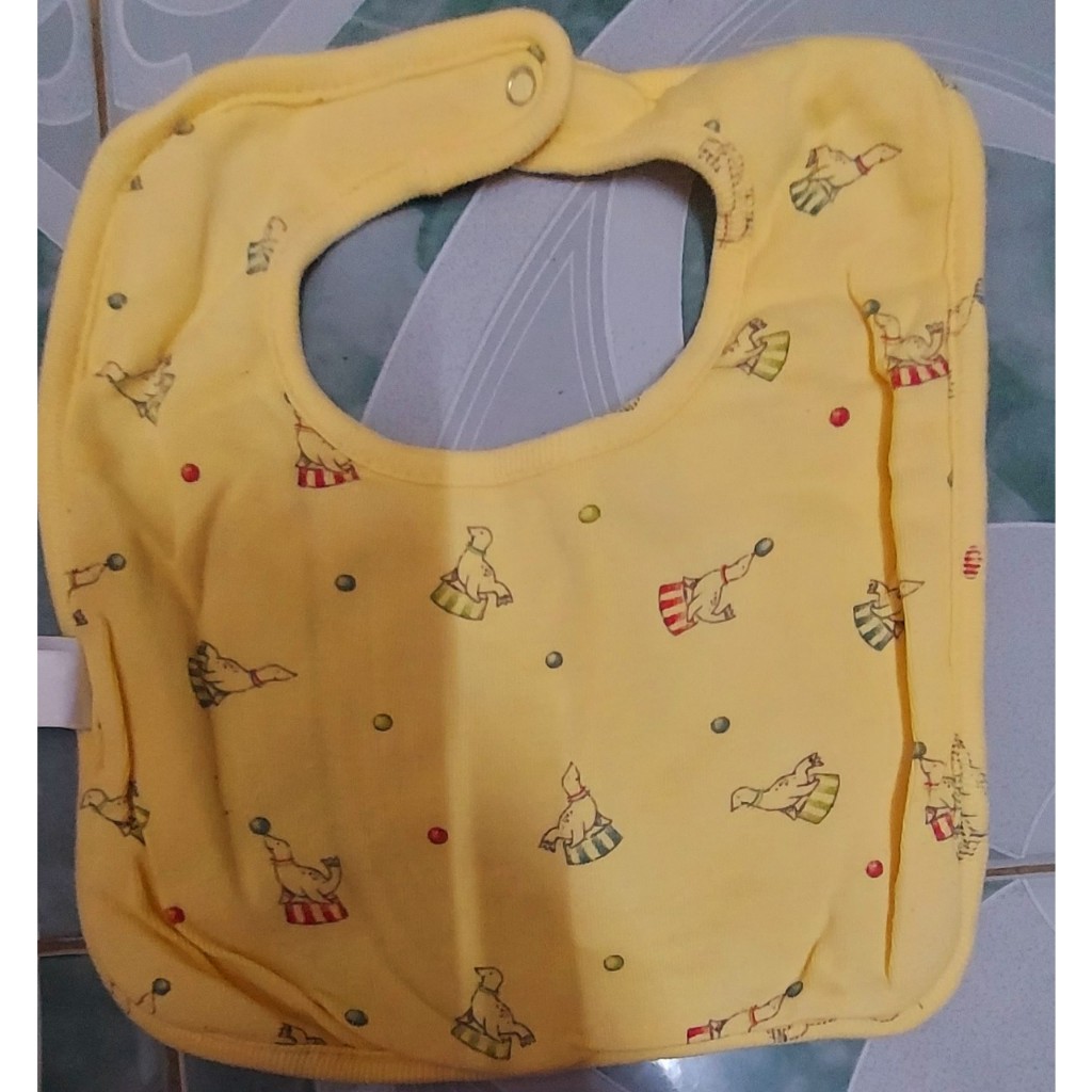 Yếm ăn cho bé hàng thanh lý