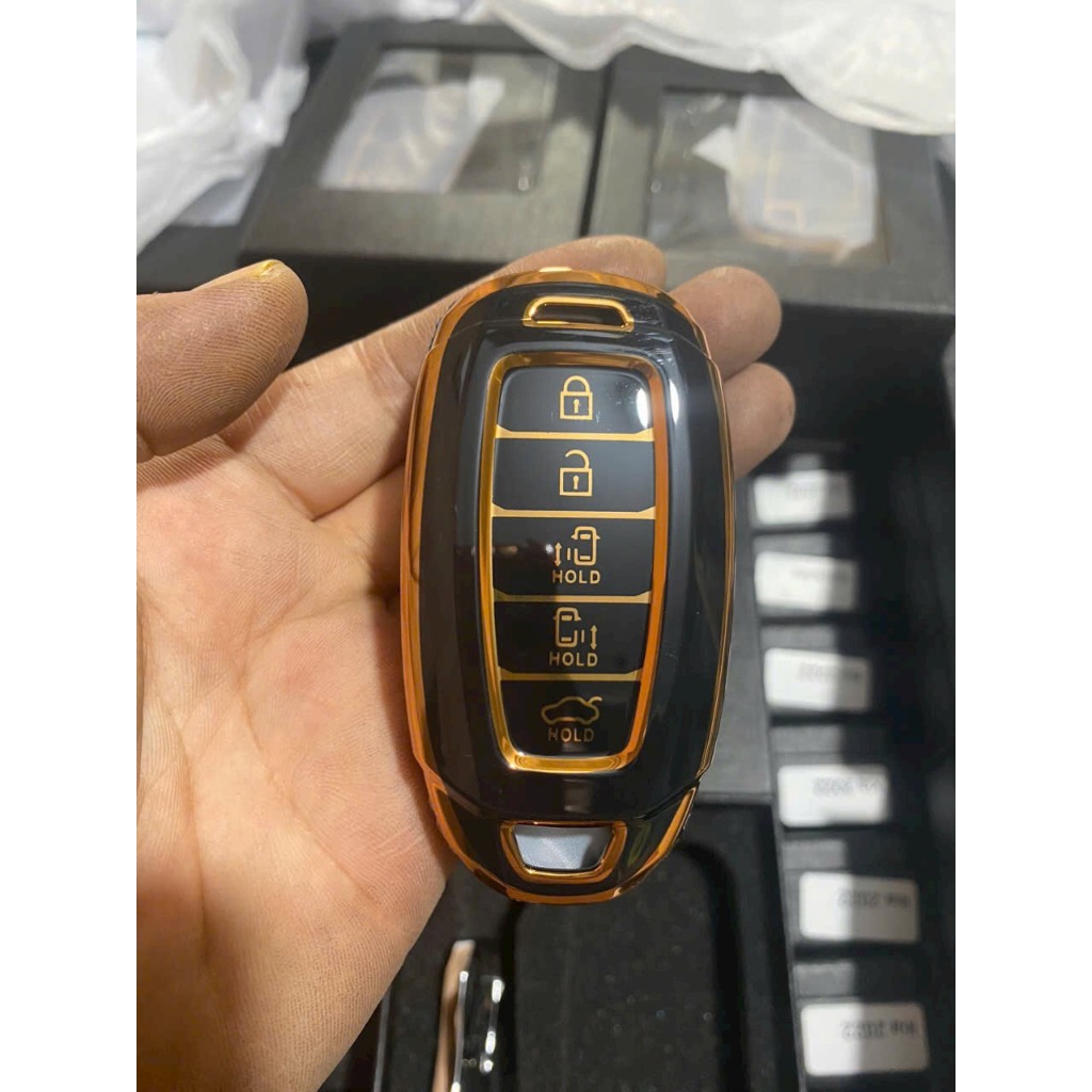 Ốp chìa khóa xe Hyundai Custin 2023 2024,+ kèm móc treo TGV