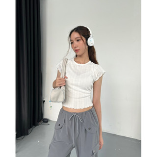 JANET STUDIO • Áo thun tay con trắng