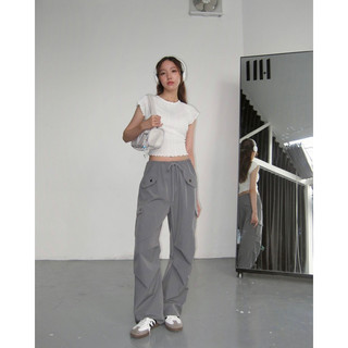 JANET STUDIO • Áo thun tay con trắng