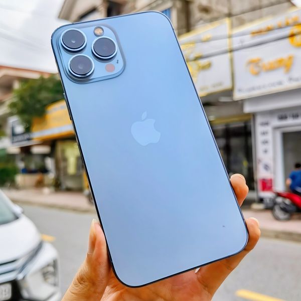 13* ĐT llp 13 pr m 256gb - bản LL/A, VN/A - bảo hành 12 tháng - đổi trả trong 7 ngày