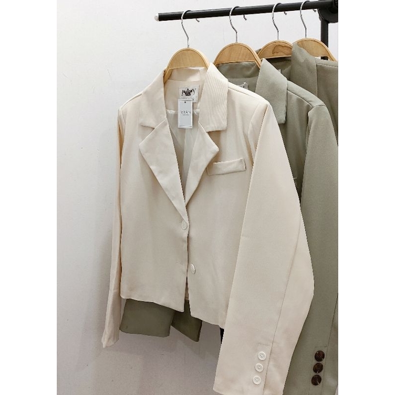 Blazer croptop trơn A4200