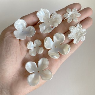 5 hoa nhựa màu hạt trai 3 cánh 4 cánh 6 cánh nguyên liệu làm trâm làm trang sức cổ trang cosplay cổ phục