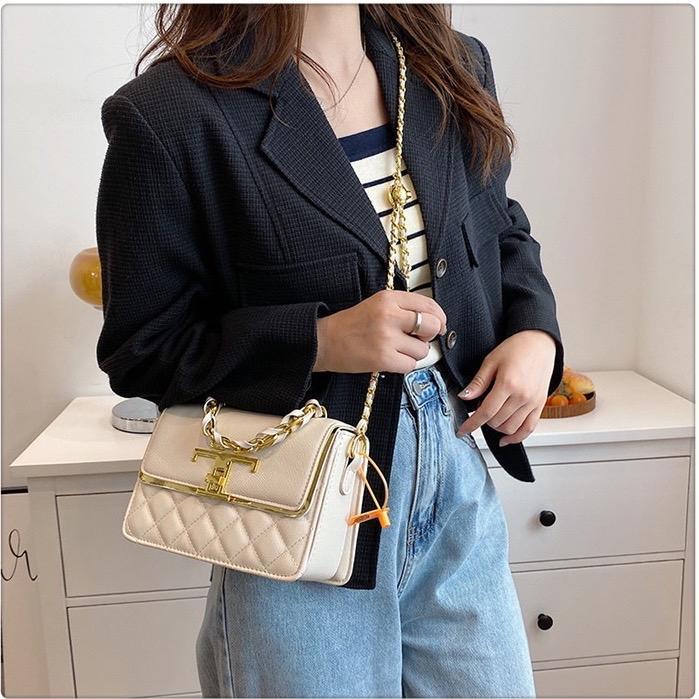 Túi Xách Tay, Kết Hợp Đeo Chéo Thời Trang Nữ Khoá T viền Vàng Mới A1150