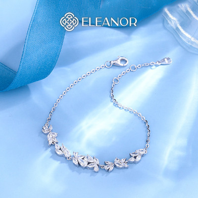 Vòng tay nữ titan Eleanor Accessories đính đá hình hoa phụ kiện trang sức lắc tay 6613