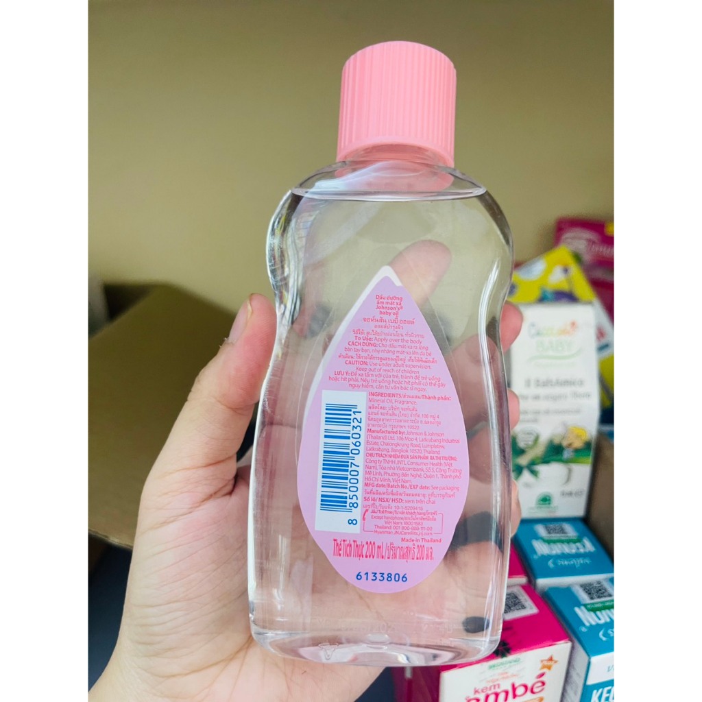 Dầu massage Johnson's Baby Oil 200ml - Dầu Mát Xa Dưỡng Ẩm Cho Bé Sơ Sinh
