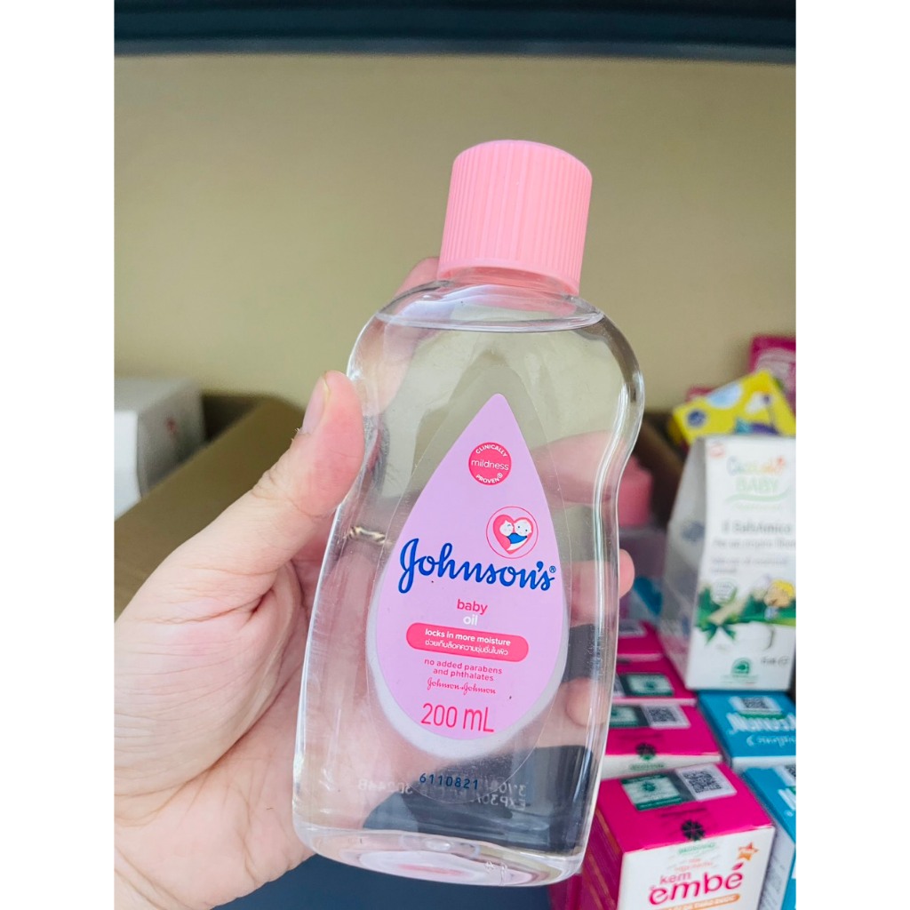 Dầu massage Johnson's Baby Oil 200ml - Dầu Mát Xa Dưỡng Ẩm Cho Bé Sơ Sinh
