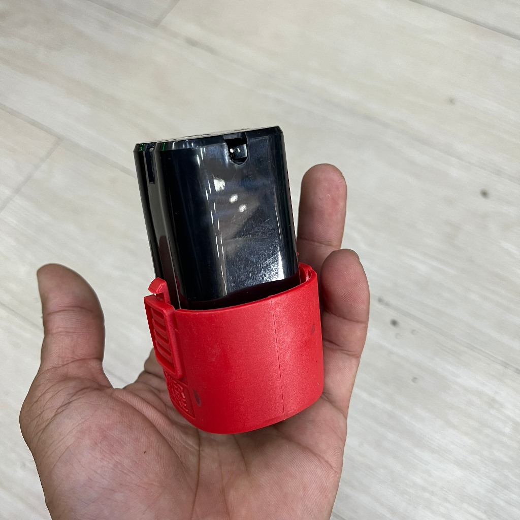 PIN TOYAMA 16.8V - 1.5A  chân pin phổ thông - TYM MÁY PIN