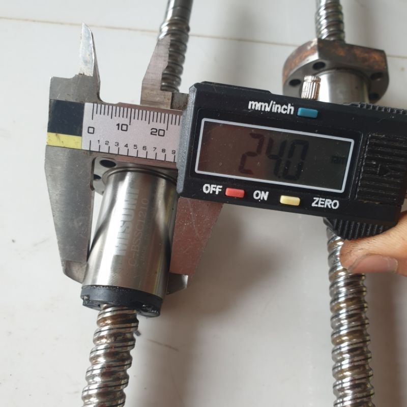 Vít me bi misumi 1210 dài 320 hành trình 200mm máy in 3d xy tiện phay mini