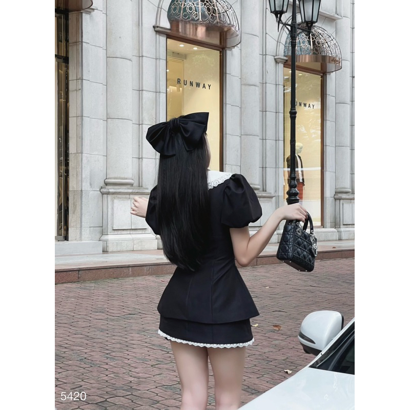 👚 SET REN CỔ SEN + CHÂN VÁY