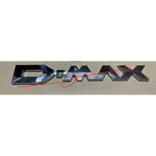 Chữ nổi d-max được dán phía sau xe du lịch isuzu d-max