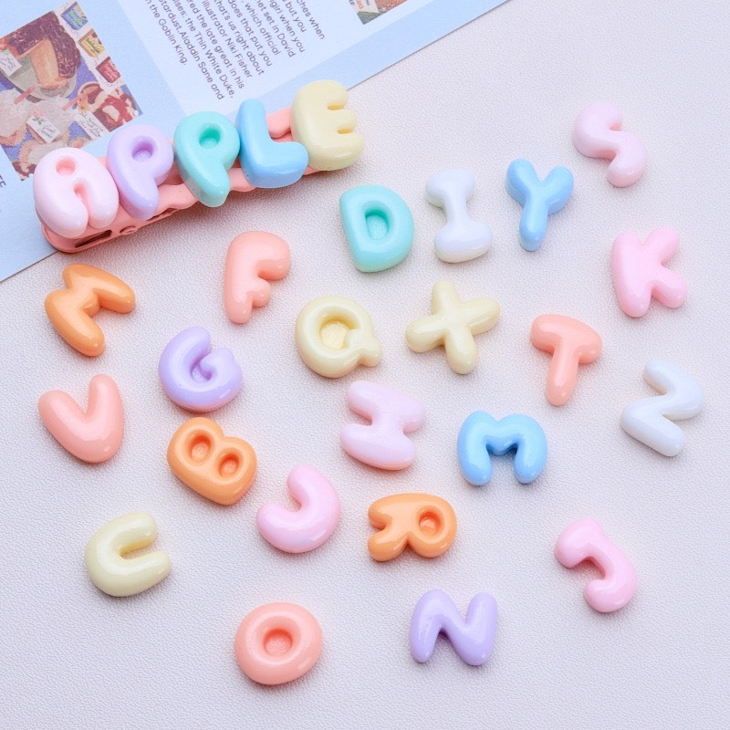 Sickers trang trí gắn dép cross chữ số và bảng chữ cái gắn sẵn nút đính