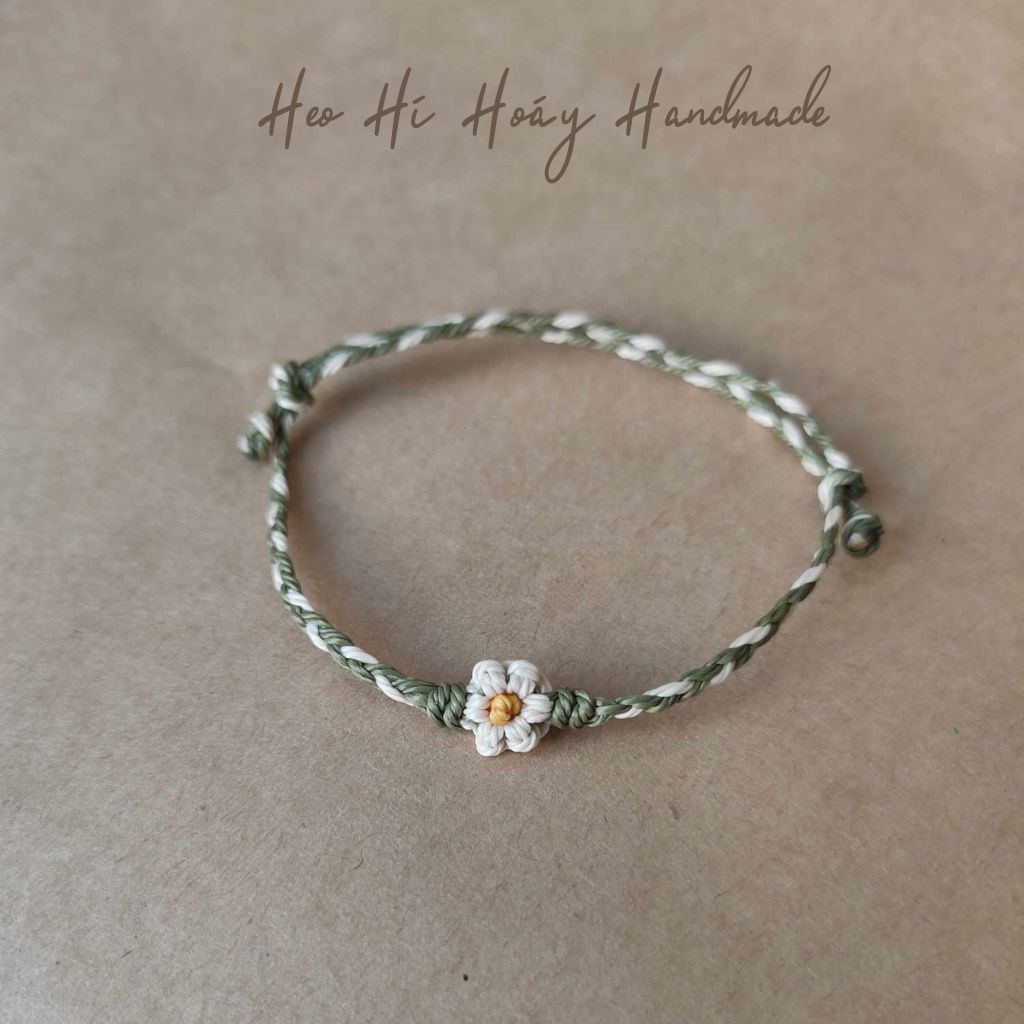 Vòng tay handmade đan hoa cúc daisy  by Heo Hí Hoáy