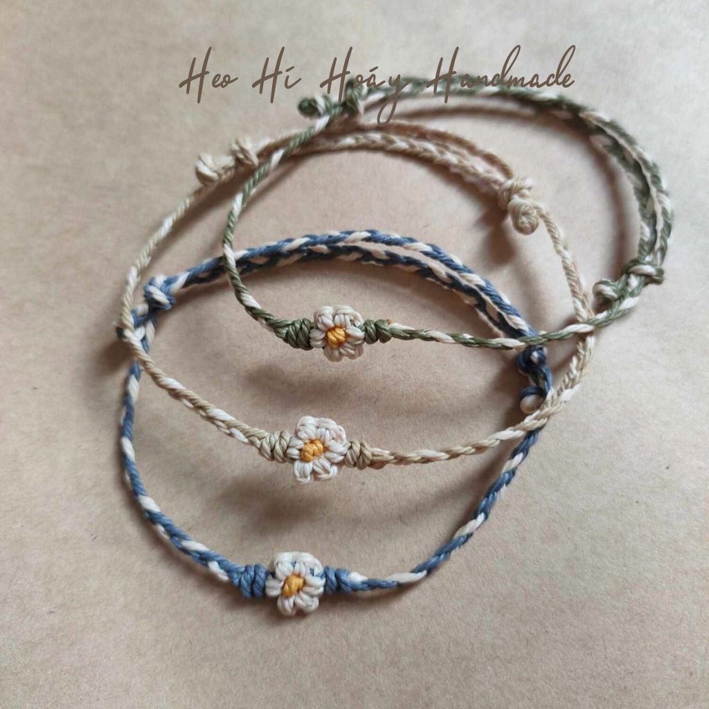 Vòng tay handmade đan hoa cúc daisy  by Heo Hí Hoáy