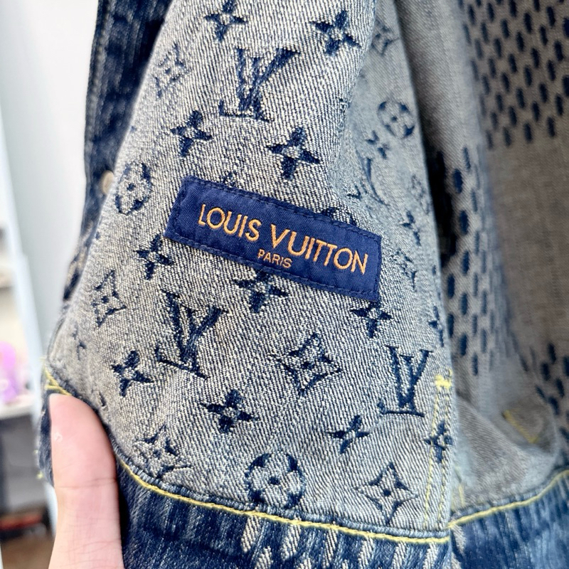 ⚡️ - Áo Khoác Luon Vuituoi GIANT DAMIER WAVES MONOGRAM LV X NIGO Denim Blue, Jacket jeans LV denim