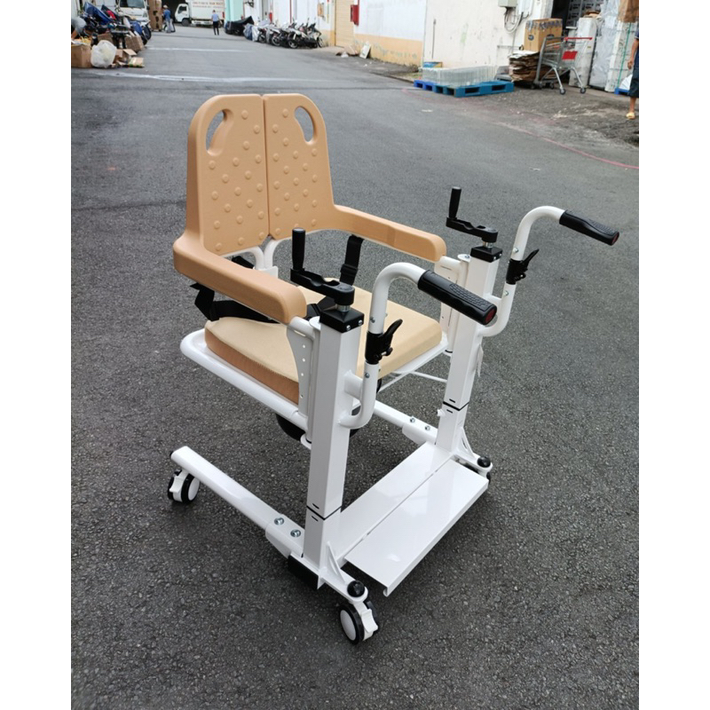 XE DI CHUYỂN BỆNH NHÂN D-100