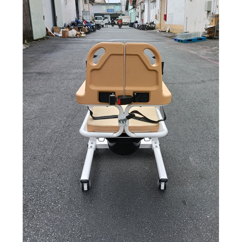 XE DI CHUYỂN BỆNH NHÂN D-100