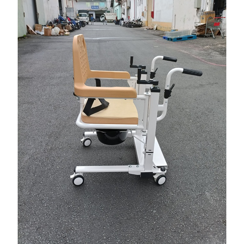 XE DI CHUYỂN BỆNH NHÂN D-100